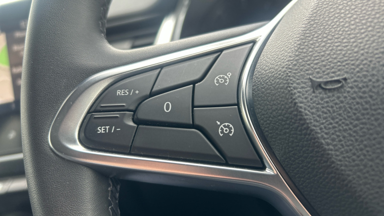 Renault Captur 1.5 dCi 95 Iconic 5dr Diesel Hatchback